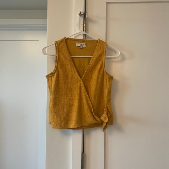 MOVING SALE: Madewell Tie Top - Picture 3 of 6
